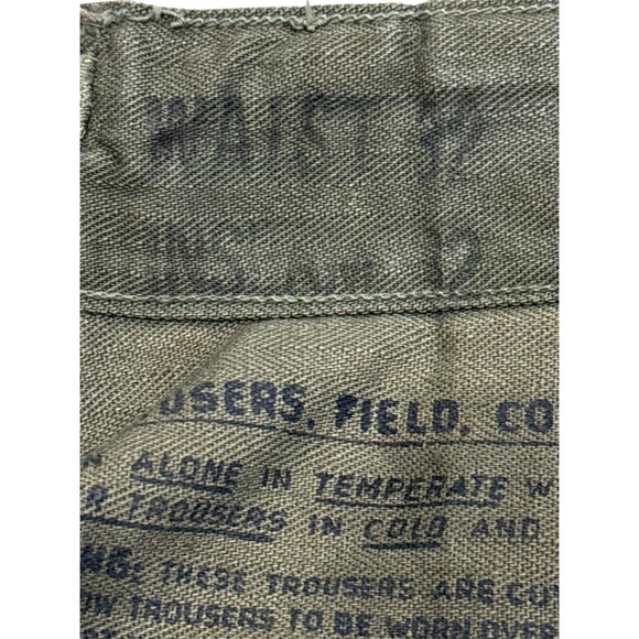 Vintage WWII Military Field Trousers 32x32 Metal Buttons Cotton OD Distressed - Picture 14 of 15